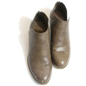 ALTAR'D STATE booties taupe color. 6.5